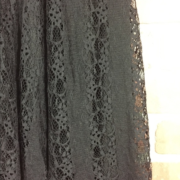 Bobeau Stretchy Boho Black Lace A-Line Skirt - Picture 3 of 5